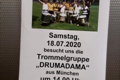 Drumadama auf Hof-Tour in Seniorenheimen