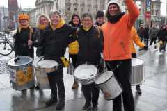 Drumadama spielt für One Billion Rising
